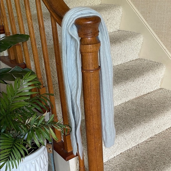 Light Blue Rabbits Fur & Lambswool Knit Braided Scarf - Picture 4 of 10